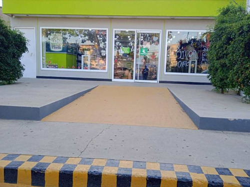 Imagen 1 de 13 de Local Comercial Venta Century 21 Plaza Francia 04125033903