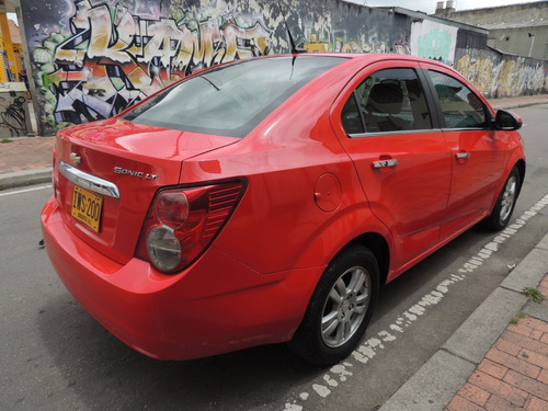 Chevrolet Sonic Sedan 1.6 Ltz Mecanico Con Techo Fe