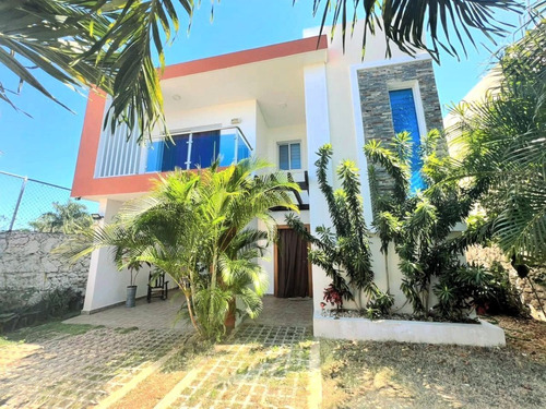 Venta De Casa En Bavaro Entrega Inmediata