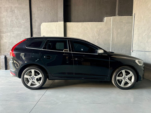 Volvo XC60 2.0 T5 R-design 5p