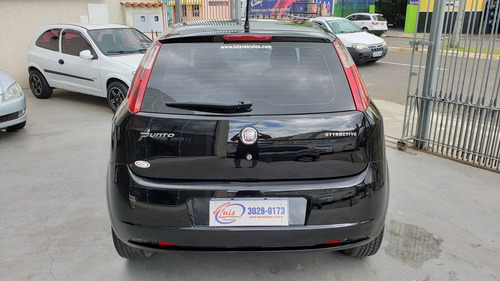 Fiat Punto 1.4 Attractive 8v Flex 4p Manual