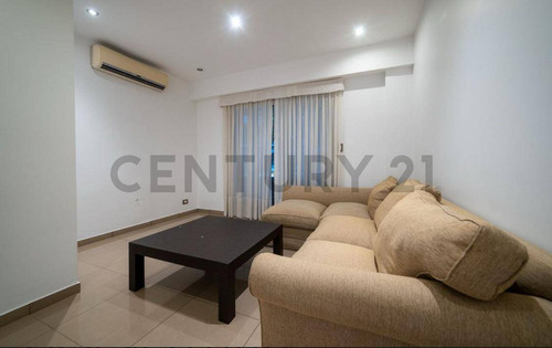 Venta Ph 3 Ambientes Con Patio Y Cochera/local En Zona Residencial De Lomas De Zamora.