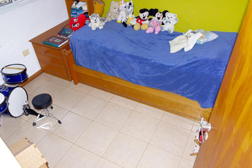 Imagen 11 de 15 de Casa De Pasillo Con 2 Dormitorios, 2 Baños Y Patio En Pleno Barrio Martin