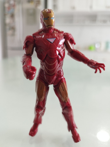 Iron Man Marvel Universe Figura Original Articulada 