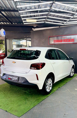 Chevrolet Onix ONIX HATCH LT 1.0 12V Flex 5p Mec.