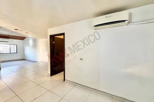 Renta Casa En Excelente Ubicación Jardines Del Lago, $ 14,500.00 Pesos Mensuales