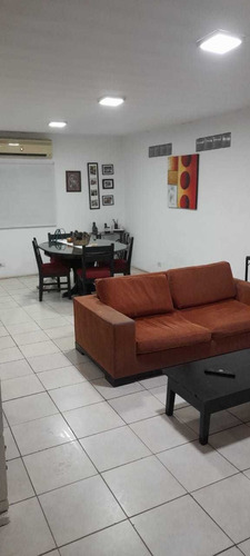 Imagen 3 de 14 de Amplia Casa Ideal Dos Familias, 5 Dormitorios Y Dos Baños