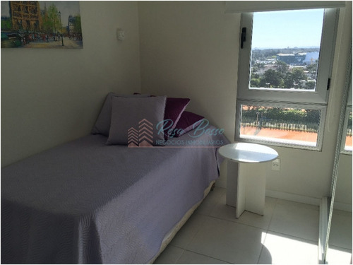 Apartamento En Brava, 1 Dormitorios *- Ref: 2481