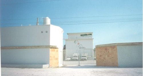 Imagen 1 de 7 de Bodega Con Oficinas Y Area De Produccion En Cancun