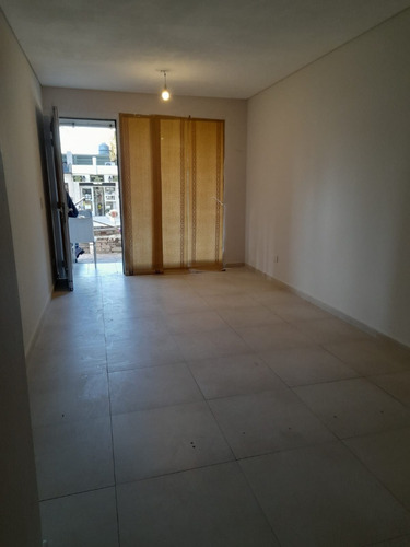Imagen 4 de 11 de Excelente Local Comercial En Alquiler, En Paseo De Compras.