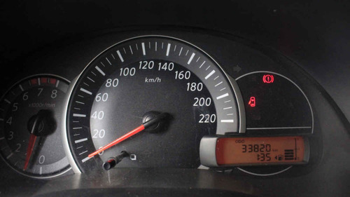 Imagen 15 de 15 de Nissan March 2017 5p Advance L4/1.6 Man