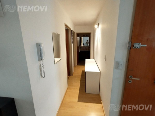 Imagen 17 de 25 de Hermoso 3 Ambientes Al Frente Con Gran Balcón Y Patio. No Paga Expensas!!! - No Te Lo Pierdas.