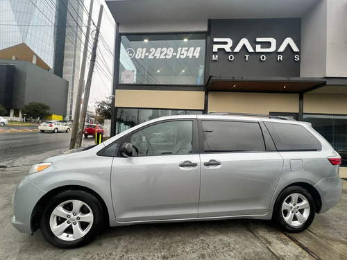 Toyota Sienna 3.5 Ce At