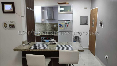 Imagen 7 de 14 de Leida Falcon Rentahouse Vende Apartamento En El Rincon Naguanagua 22-2817 Lf