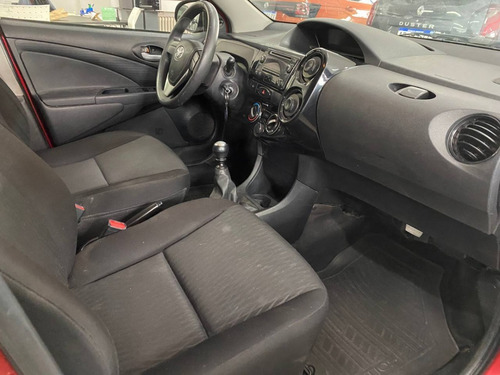 Imagen 8 de 16 de Toyota Etios 1.5 X 6 Ta. 4 Ptas. Año 2017.