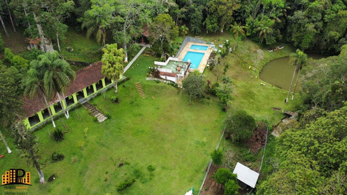 Imagem 1 de 30 de Chácara À Venda 63.000m2 Terreno, Área Construída 600m2 Piscina, Lago, Nascentes - Bairro Cachoeirinha À 4,5km Centro De Juquitiba/sp - Ch07786 - 70238401