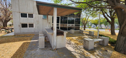 Nave Industrial En Parque El Marqués