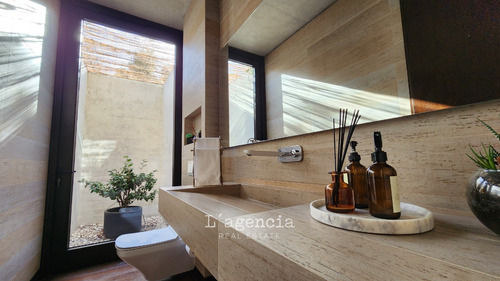 Valle Escondido - Increíble Diseño - Arq. G. Mardones