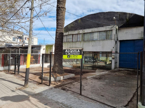 Imagen 1 de 5 de San Martin Casi Propios, Deposito Local Oficinas !!