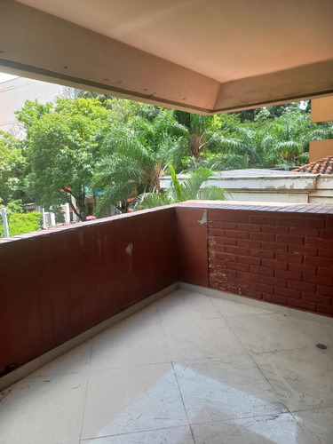Casa En Venta En San Diego Medellin. Cod V13075