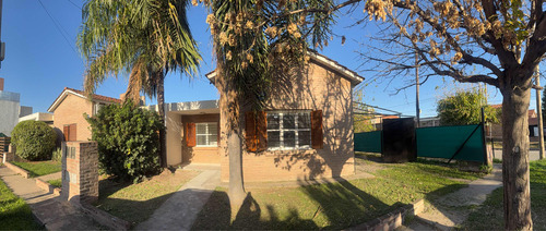 Casa De 3 Dormitorios Zona Valle Escondido