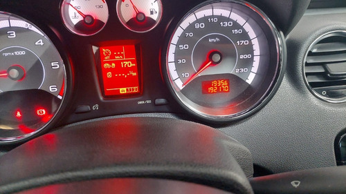 Imagen 12 de 15 de Peugeot 308 5p 1,6 Hdi Allure Am