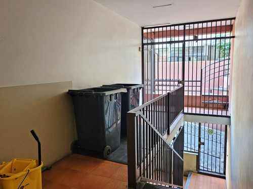 Consulta Médica, Edificio Médico Salvador, Providencia.