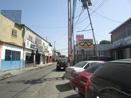 Imagen 6 de 12 de Galpon Zona De Repuestos Av Michelena..0424.496.01.02 Sn.lp