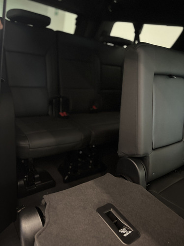 Chevrolet Suburban 5.3 Lt 4X2 At