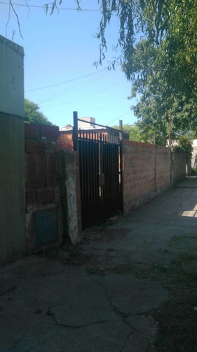Casa En Esquina De 3 Ambientes Of 1594