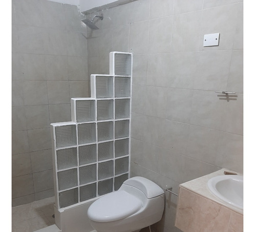 Imagen 4 de 5 de Amplio Apartamento En Cumboto Norte 0412 3416301 Diciembre 2022.
