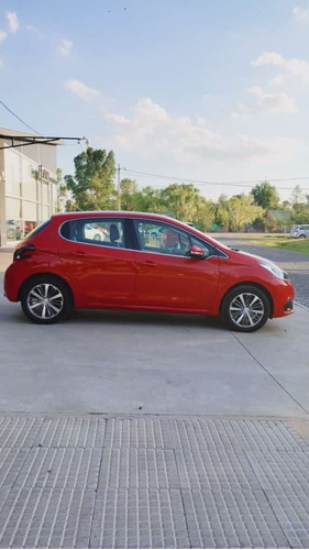 Imagen 11 de 22 de Peugeot 208 1.6 Feline 2018 70.000km