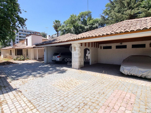 Casa Con Gran Terreno En Cantagallo