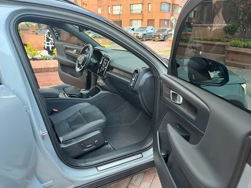 Volvo XC40 Recharge Ultimate Pure Electric