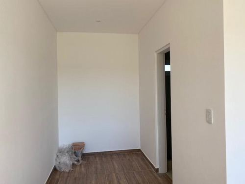 Imagen 25 de 30 de Casa En Venta Ubicado En El Cantón Golf, Escobar, G.b.a. Zona Norte