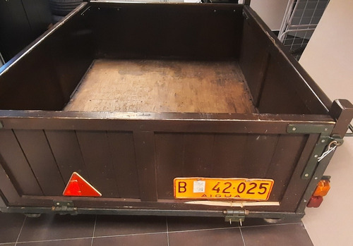 Trailer Caja Madera Impecable