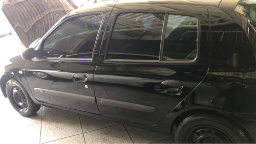 Imagem 4 de 11 de Renault Clio 2010 1.0 16v Campus Hi-flex 5p
