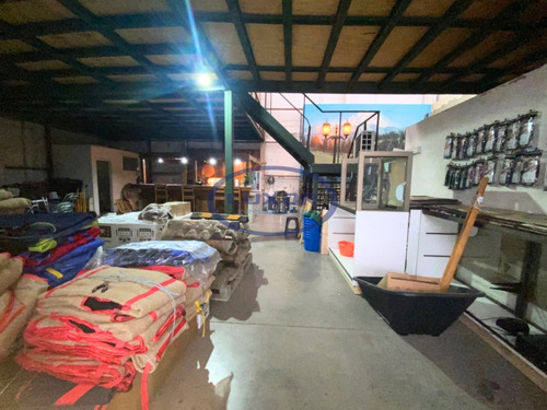 Amplia Bodega + Local En Venta En Club Hípico 722mt2