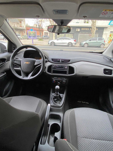 Imagen 14 de 21 de Chevrolet Onix 2019 1.4 Joy Ls