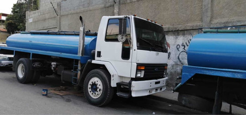 Imagen 3 de 5 de Camiones Cisterna (transporte De Agua Potable)