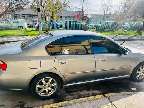 Subaru Legacy 2.0r 4d At Awd Ux