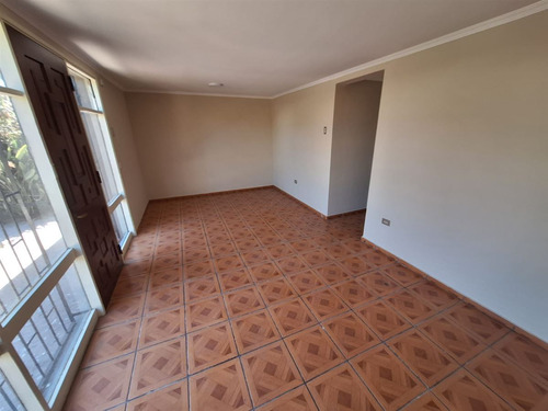 Casa En Venta De 8 Dorm. En Macul
