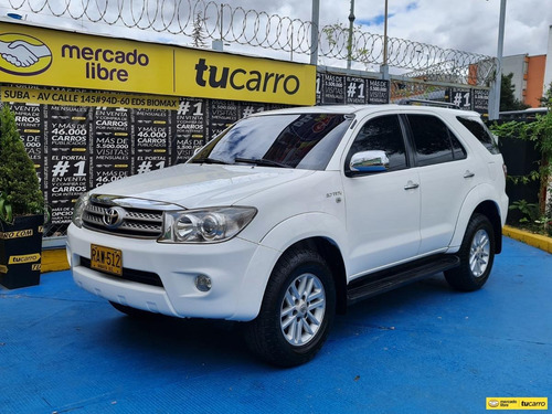 Imagen 1 de 15 de Toyota Fortuner