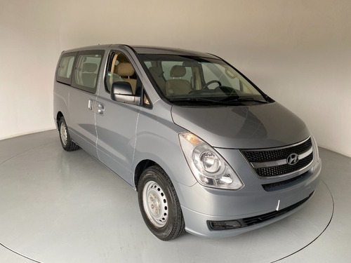 Imagen 1 de 12 de Hyundai H-1 Mini Bus 2.5 2016