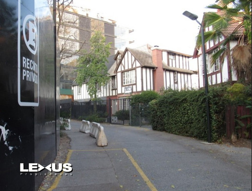 Casa Mejor Sector Comercial Vitacura, Apta Local U Oficina