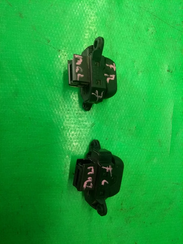 Boton Switch Seguro Frontal Electrico Mazda 3 Mod 03-08 C/u (Usado)