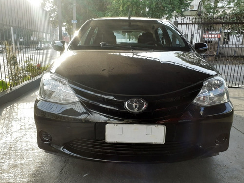 Imagem 3 de 7 de Toyota Etios 2013 1.3 16v Xs 5p