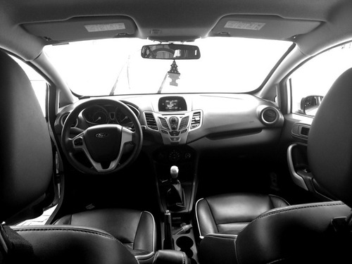 Imagem 4 de 6 de Ford Fiesta 2013 1.6 16v Se Flex 5p