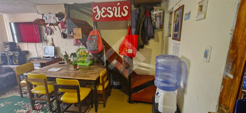 Departamento En Venta De 2 Dorm. En Maipú