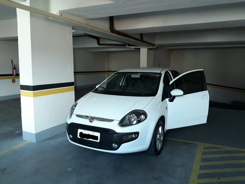 Vende-se Fiat Punto 1.4 Attractive Flex 5p